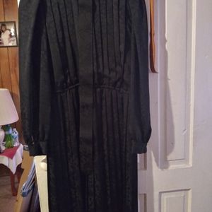 Black 6p dress